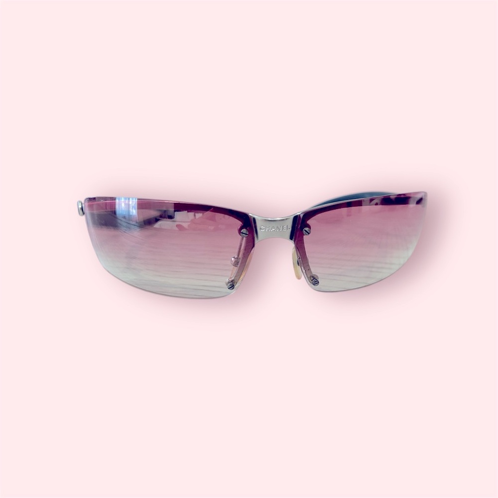 Vintage pink CHANEL sunglasses circa 2001. Style 4008 123/58.